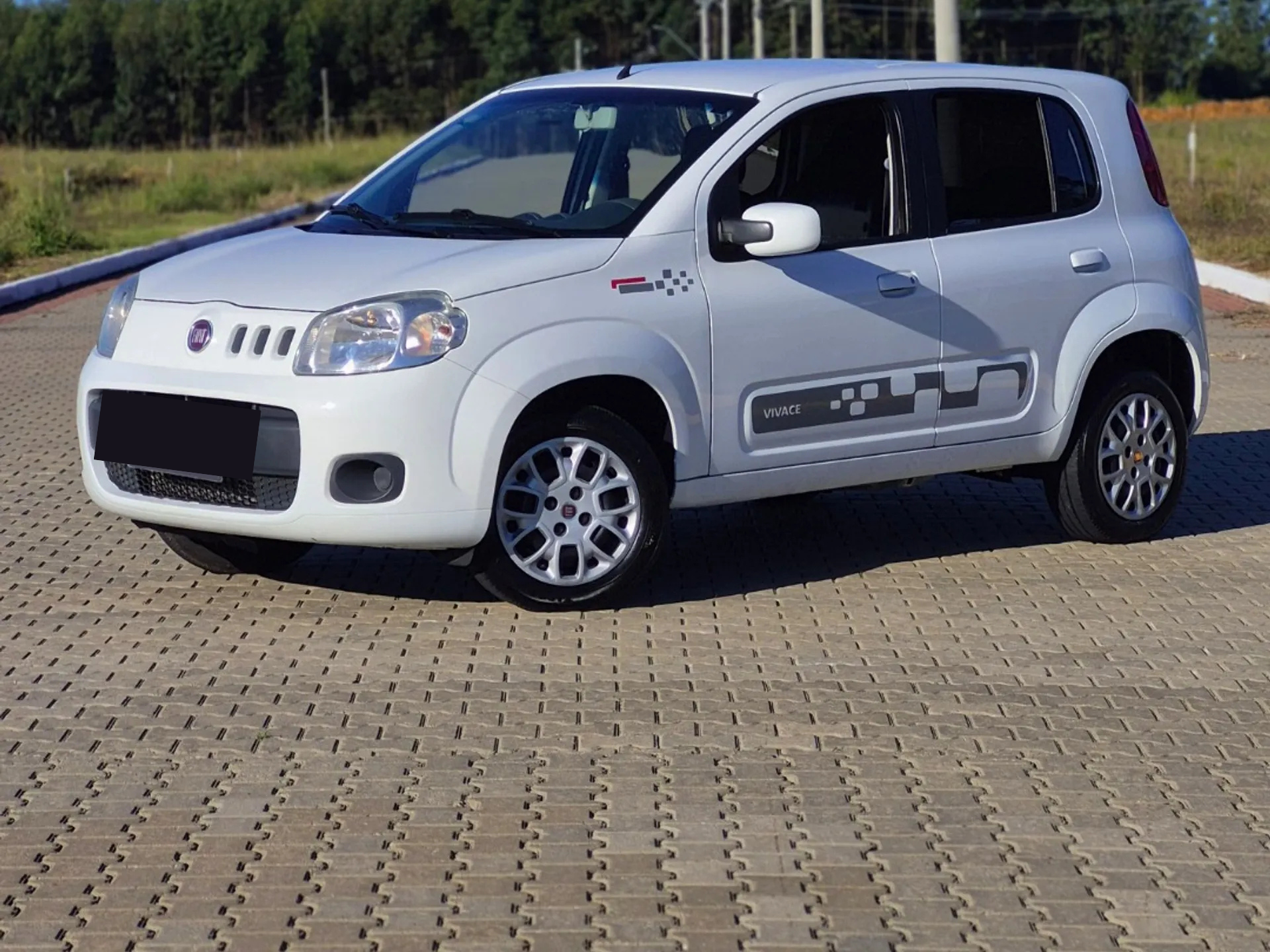 FIAT UNO - 1.0 EVO VIVACE 8V FLEX 4P MANUAL (ID.66)